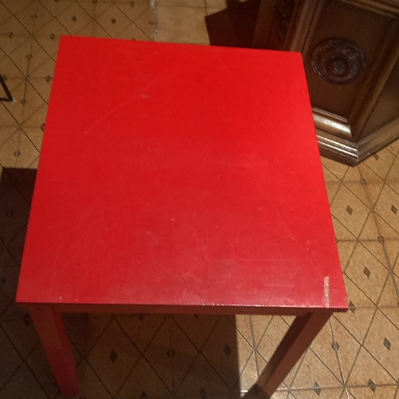 small old table WITH chairs for kids. COMES IN THE SET - Picture 6 of 8